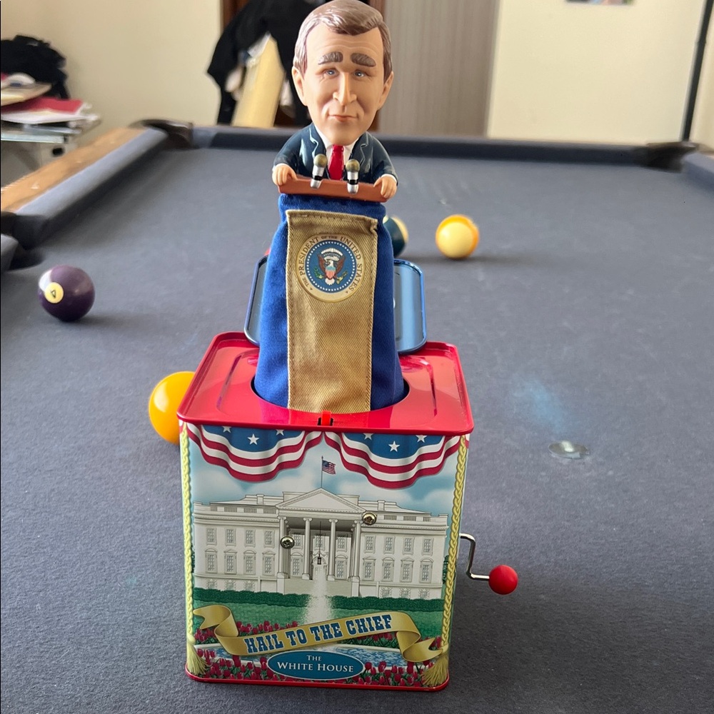 Presidential Jack-in-the-Box Toy George W. Bush new in box #B-24 bag